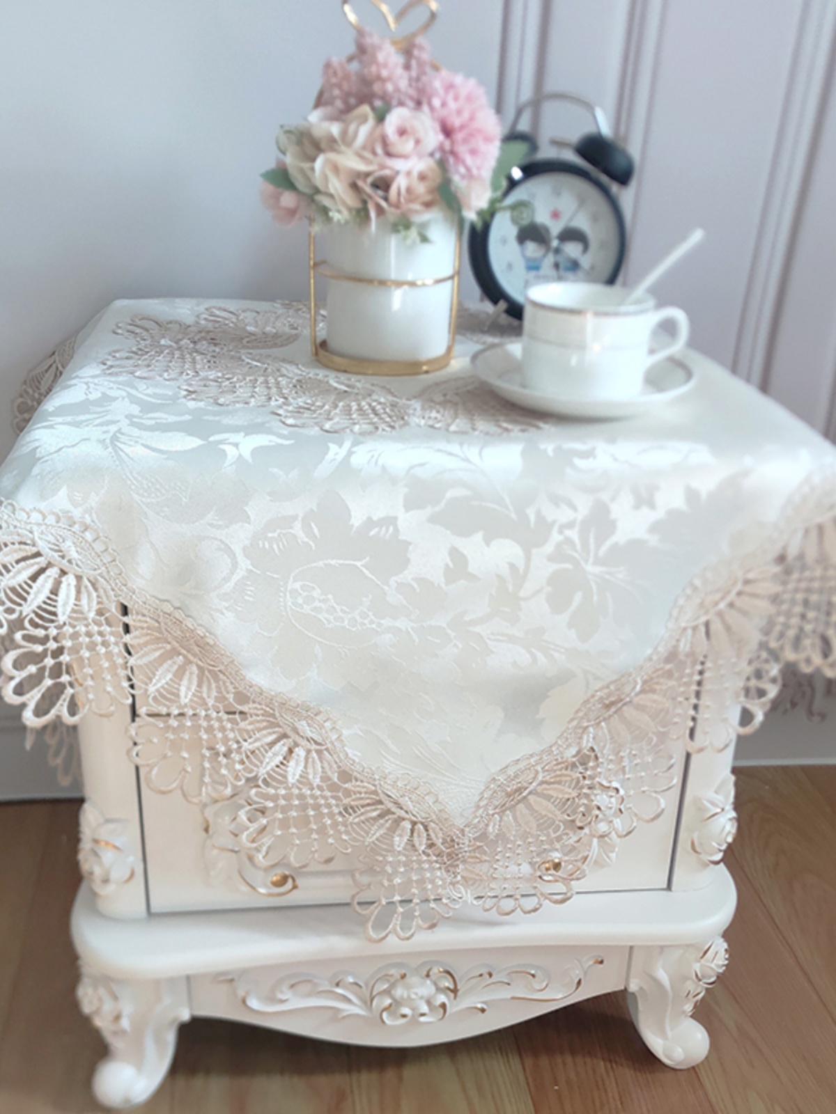 European Sle Bede Table Cover  – обзор и цена Embroidery Towel