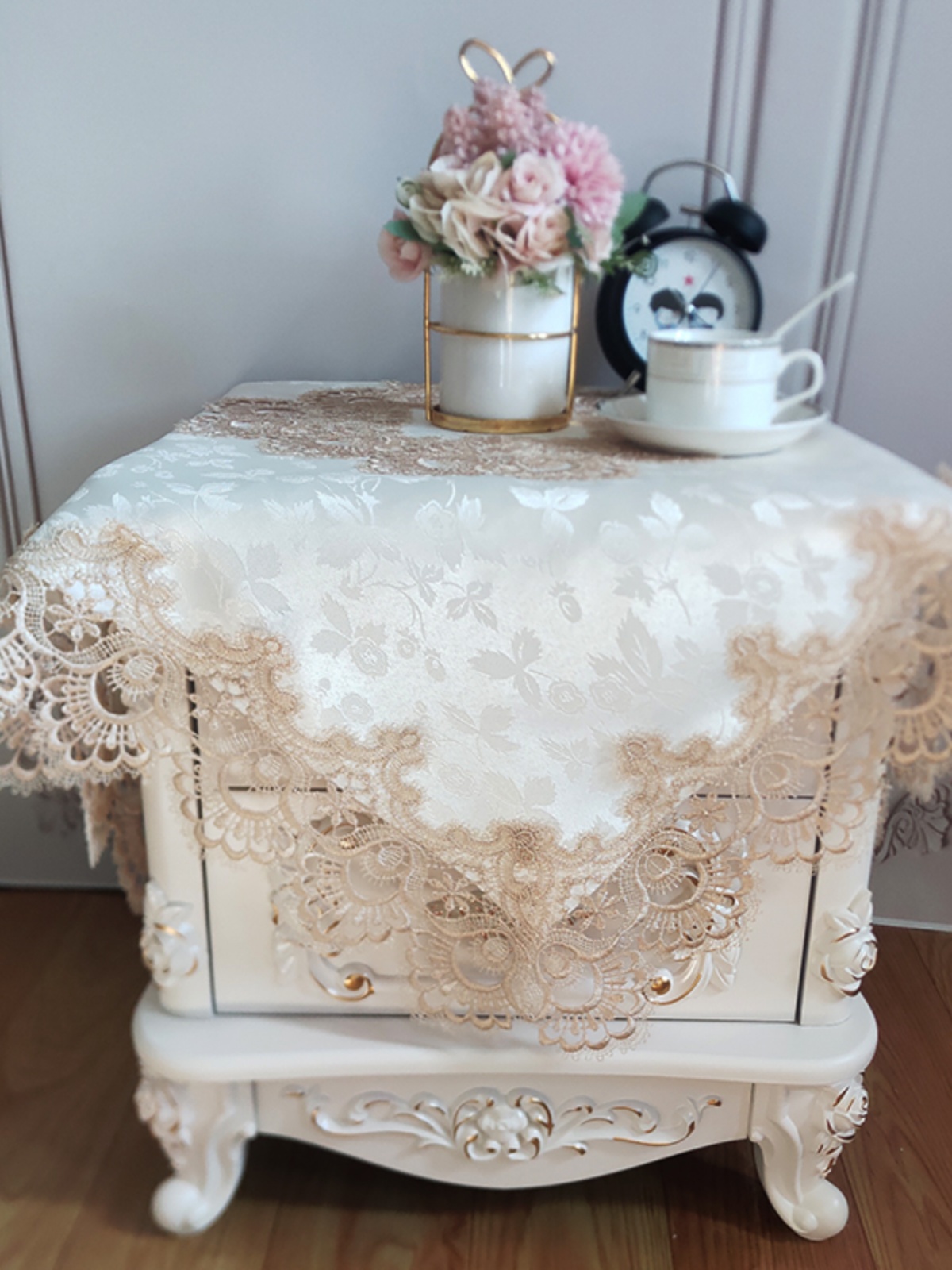 European Sle Bede Table Cover  – обзор и цена Embroidery Towel