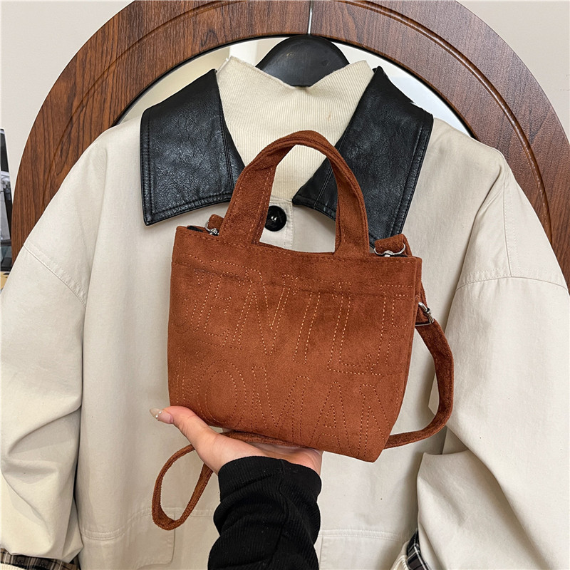 New Retro Suede Crossbody Bag  – обзор и цена Embroidery Texture
