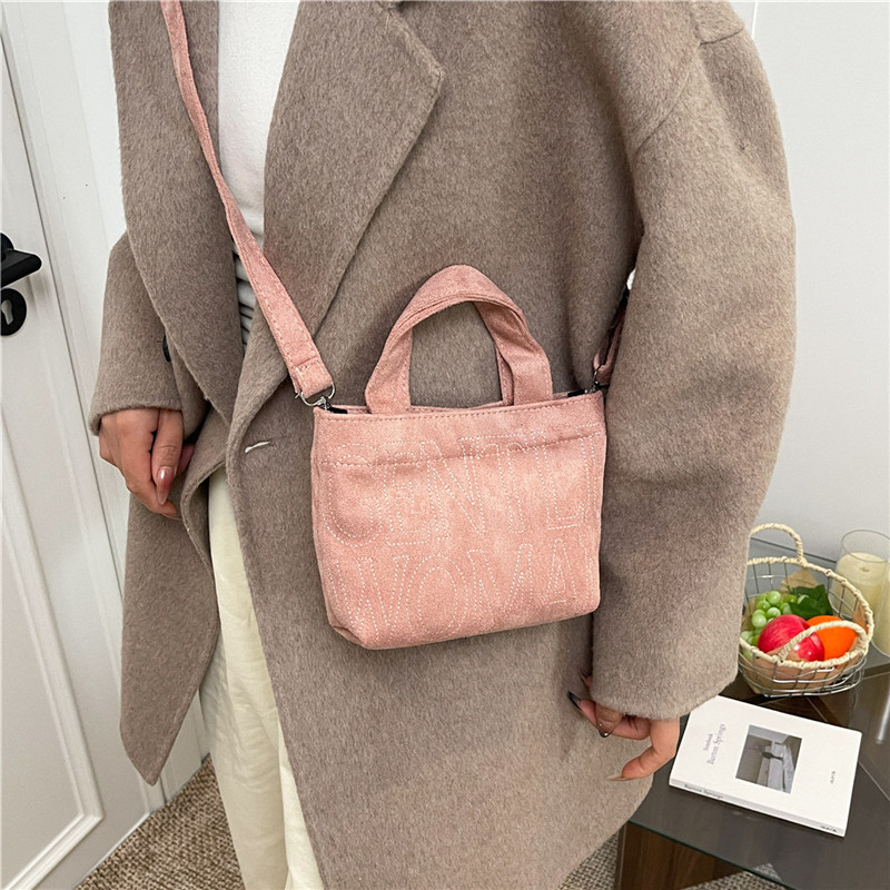 New Retro Suede Crossbody Bag  – обзор и цена Embroidery Texture