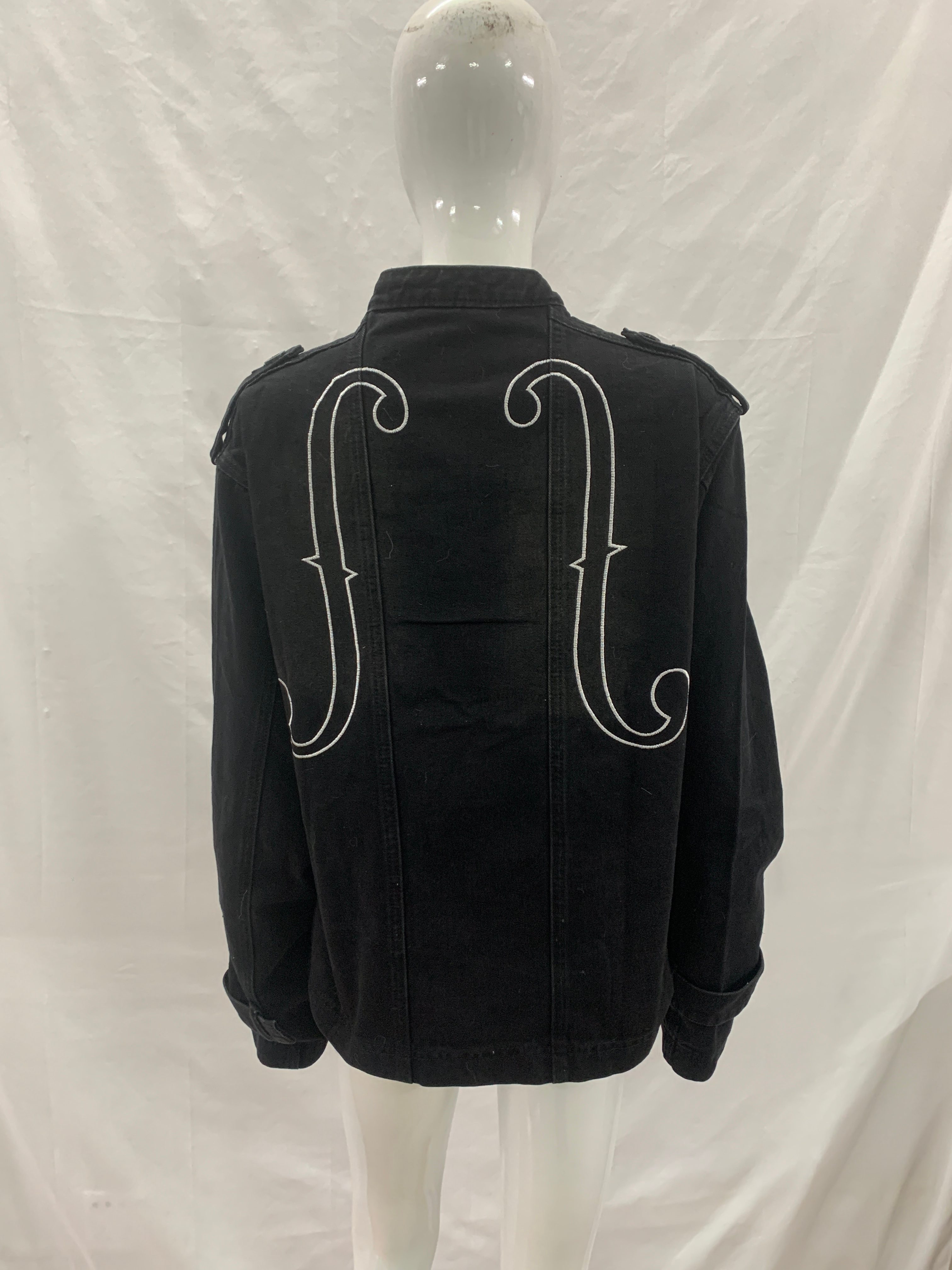 Gothic women's fashion persona – обзор и цена Embroidery Gothic