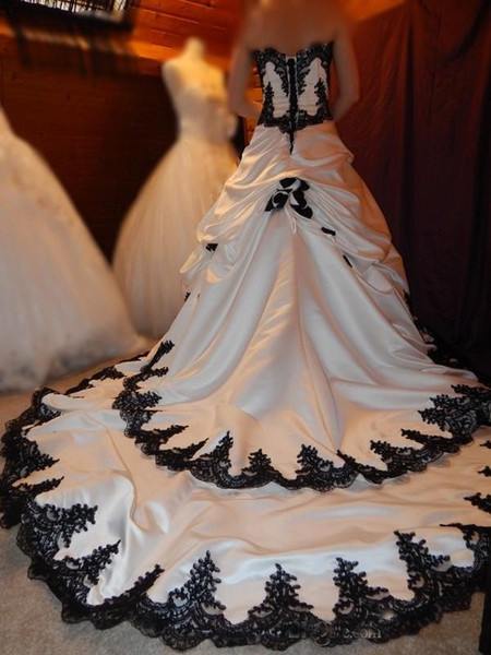 Vintage Wedding Dress Gothic B – обзор и цена Embroidery Gothic